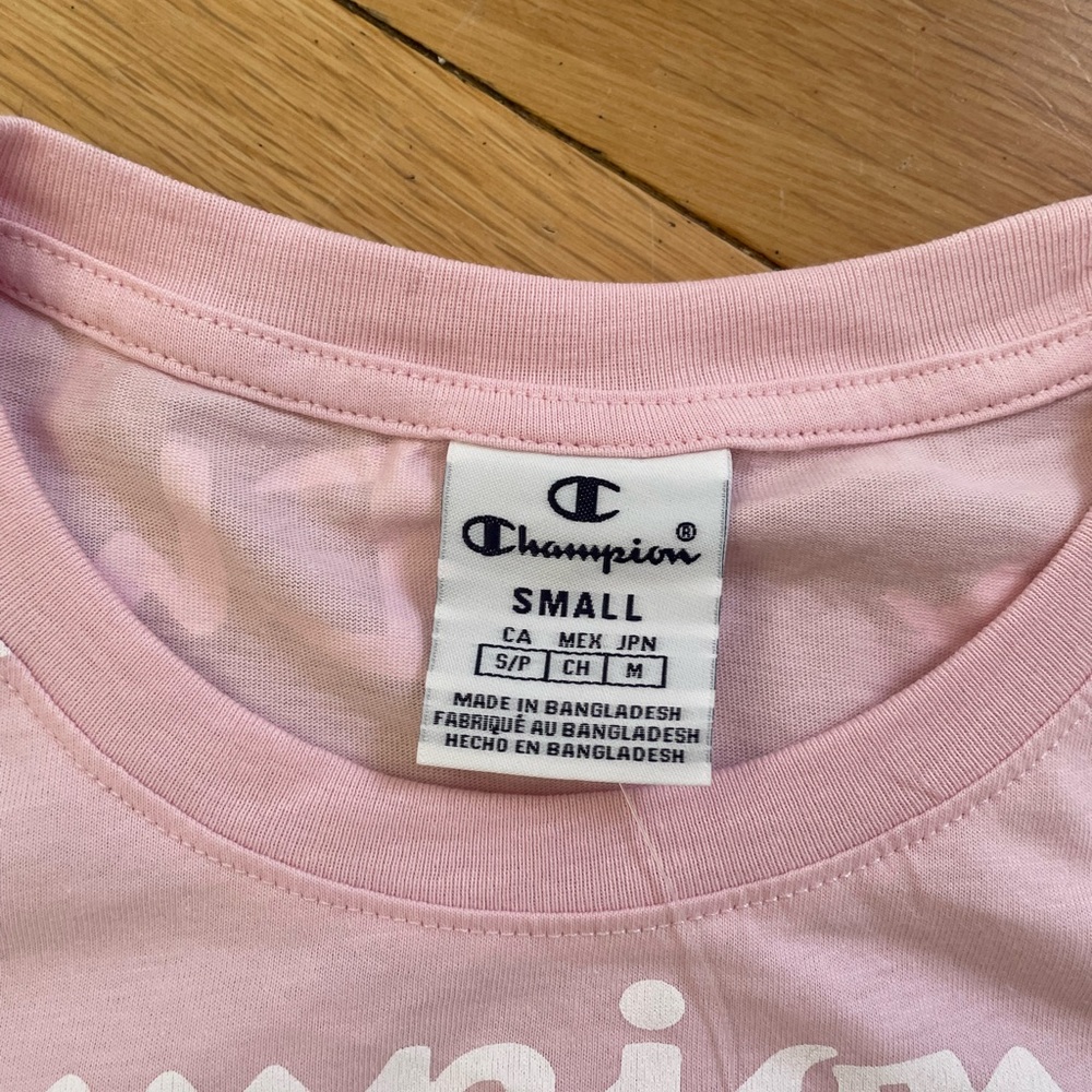 Champion Allover Print T-Shirt - Women’s Small - Spellout Logo Pink Summer BNWT - Picture 7 of 14